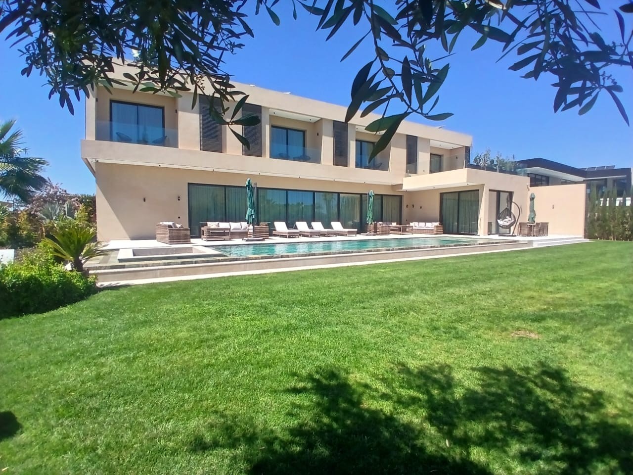 Villa image
